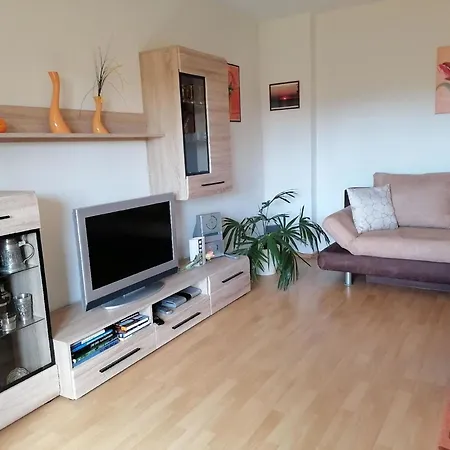 아파트 Ferienwohnung Am Waldrand - B51910 *